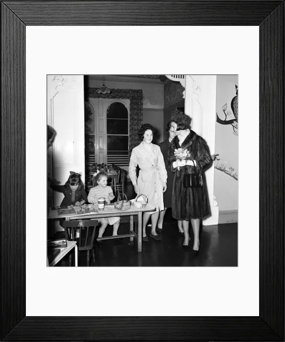 Framed Print : Princess Alexandra of Kent visits the Glendhu Childrens Hostel, Belfast Framed Print : Princess Alexandra of Kent visits the Glendhu Childrens Hostel, Belfast