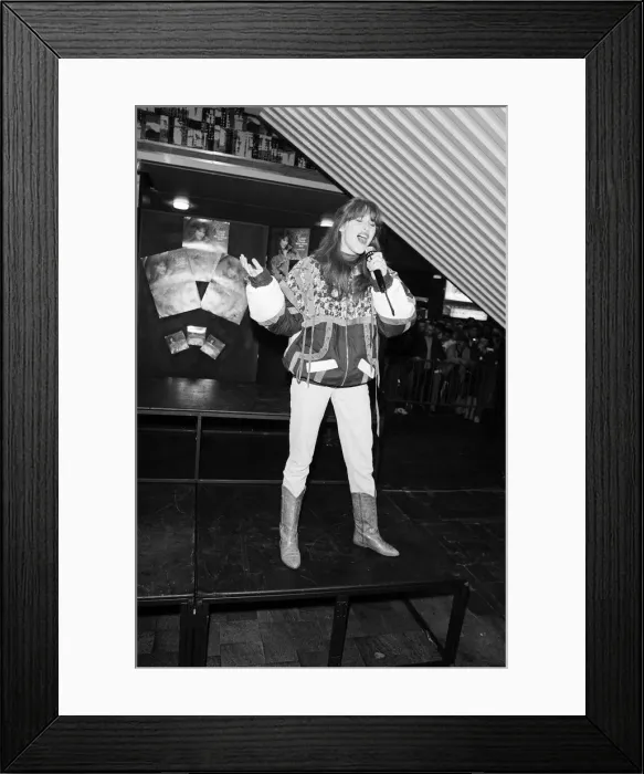 Framed Print : Thousands of young pop fans gather at the Bull Ring Shopping Centre for pop singer Framed Print : Thousands of young pop fans gather at the Bull Ring Shopping Centre for pop singer