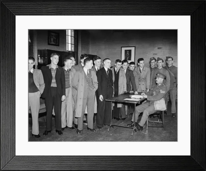 Framed Print : Militiamen reporting for training at the South Staffordshire Regiment Training Depot