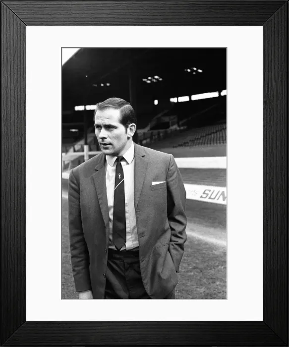 Framed Print : Wilf McGuinness, Manchester United Assistant Trainer & Coach will become their next