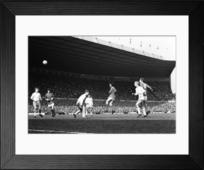 Framed Print : Manchester United 2-0 Burnley, Division One league match at Old Trafford Framed Print : Manchester United 2-0 Burnley, Division One league match at Old Trafford