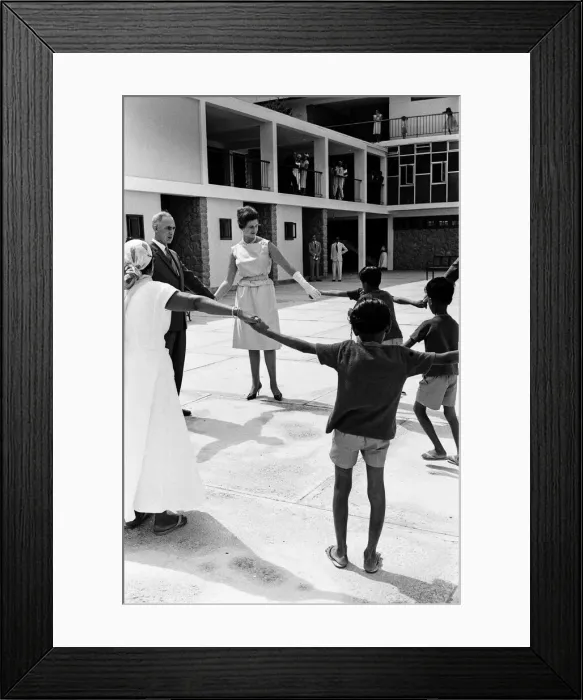 Framed Print : Princess Alexandra of Kent visits the Reilly Centre for the Blind in Aden, Yemen Framed Print : Princess Alexandra of Kent visits the Reilly Centre for the Blind in Aden, Yemen