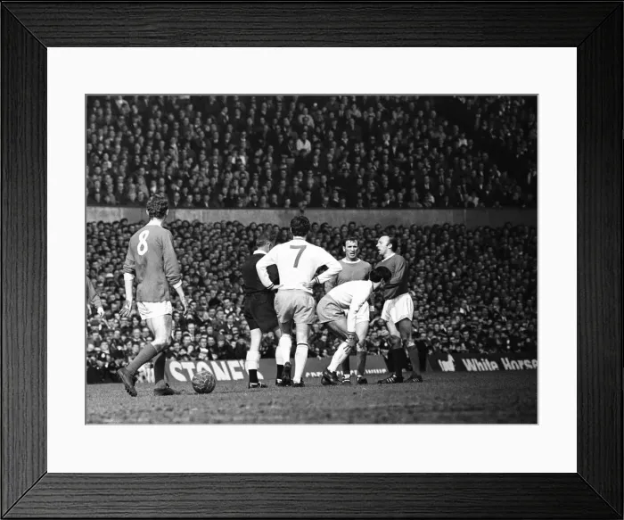 Framed Print : Manchester United 2-0 Burnley, Division One league match at Old Trafford