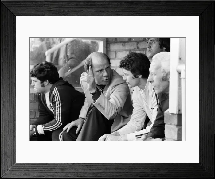 Framed Print : English League Division One at Carrow Road. Norwich City 4 - 0 Birmingham City Framed Print : English League Division One at Carrow Road. Norwich City 4 - 0 Birmingham City