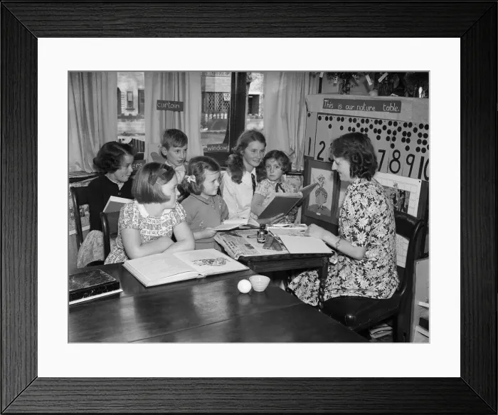 Framed Print : These children in a neutral area of Birmingham have no school within reasonable distance