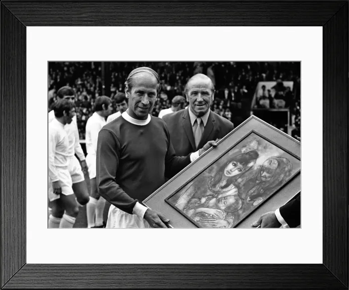 Framed Print : English Division One match held at Old Trafford. Manchester United 0-1 Leeds Framed Print : English Division One match held at Old Trafford. Manchester United 0-1 Leeds