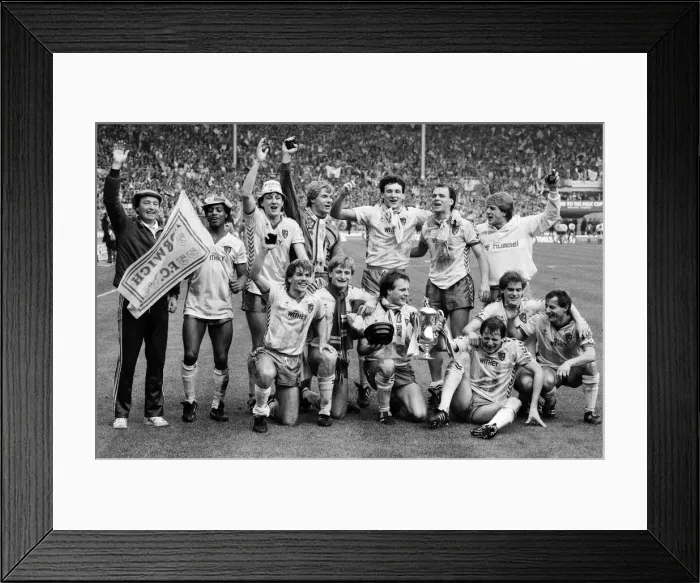 Framed Print : 1985 Milk cup final at Wembley Stadium. Final score Norwich City 1 - 0 Sunderland