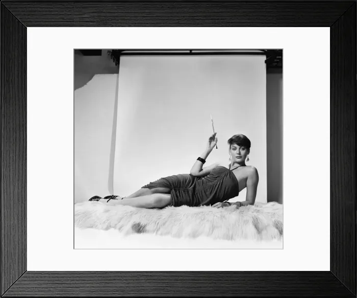 Framed Print : Lesley Anne Down, British actress, studio pix, Thursday 18th November 1976