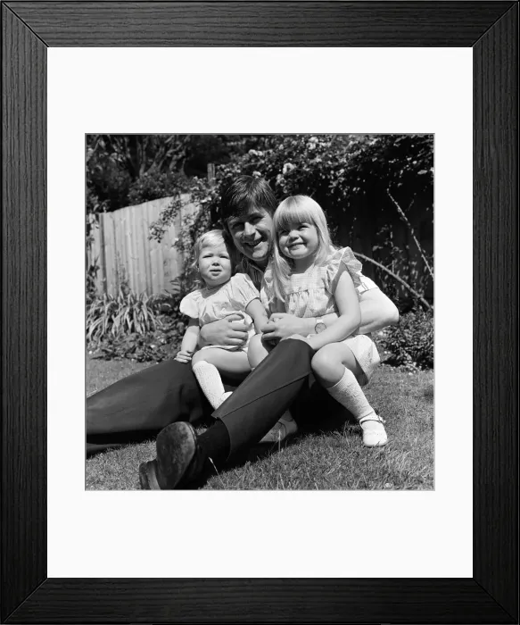 Framed Print : Mike Yarwood with his daughters Charlotte and Claire. 8th July 1974 Framed Print : Mike Yarwood with his daughters Charlotte and Claire. 8th July 1974