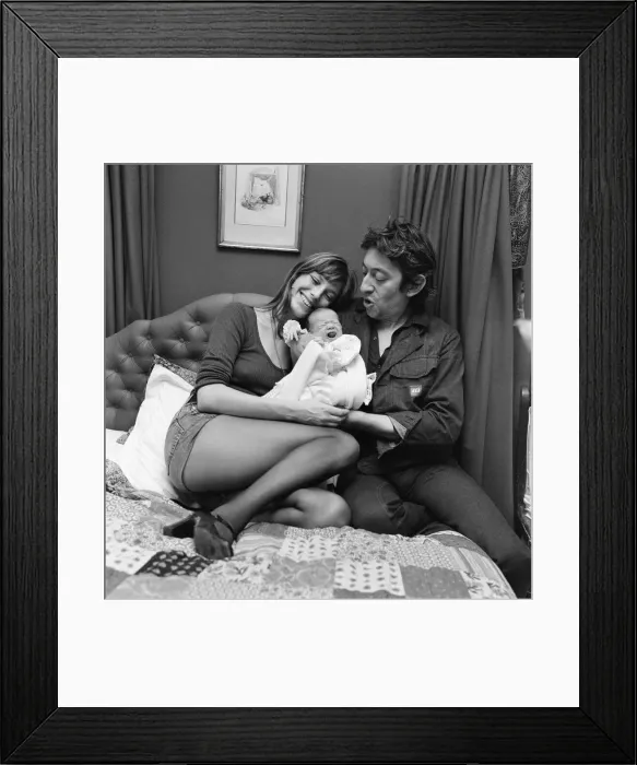 Framed Print : Jane Birkin, English actress with baby daughter Charlotte Lucy Gainsbourg Framed Print : Jane Birkin, English actress with baby daughter Charlotte Lucy Gainsbourg