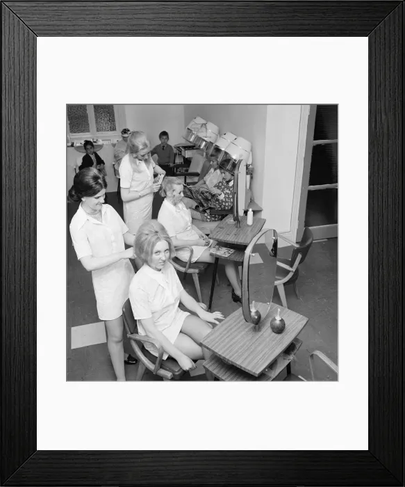 Framed Print : Dell and Depson Hairdressers, Middlesbrough, Circa 1971 Framed Print : Dell and Depson Hairdressers, Middlesbrough, Circa 1971