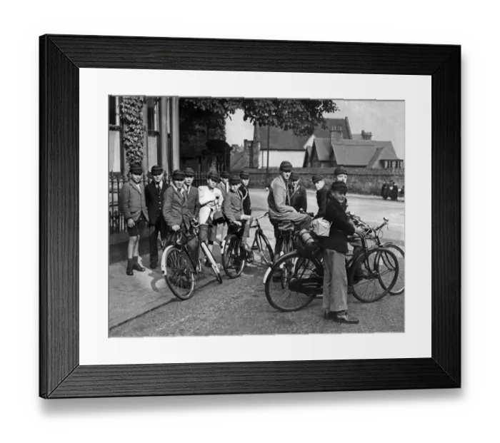 Framed Print : From town to country - Boys of King Edward VI School, Birmingham