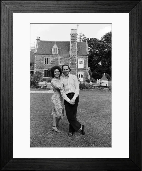 Framed Print : Cleo Laine and her husband Johnny Dankworth at their home, the Old Rectory Framed Print : Cleo Laine and her husband Johnny Dankworth at their home, the Old Rectory