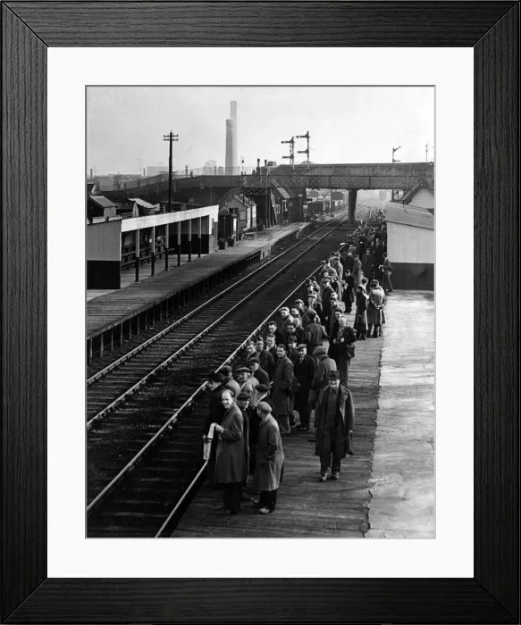 Framed Print : Foleshill railway station, Coventry. Circa 1960