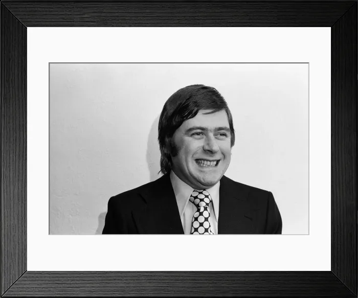 Framed Print : TV star Mike Yarwood. 13th February 1974 Framed Print : TV star Mike Yarwood. 13th February 1974