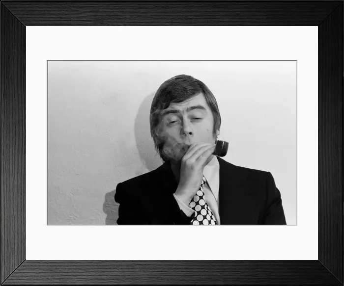 Framed Print : TV star Mike Yarwood. 13th February 1974 Framed Print : TV star Mike Yarwood. 13th February 1974