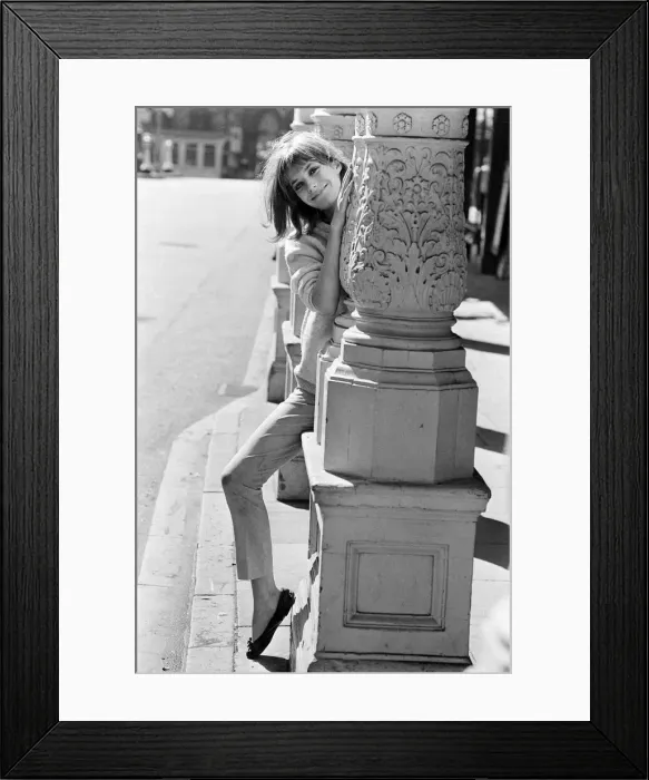 Framed Print : Jane Birkin, English actress currently starring in Graham Greene play, Carving a Statue Framed Print : Jane Birkin, English actress currently starring in Graham Greene play, Carving a Statue