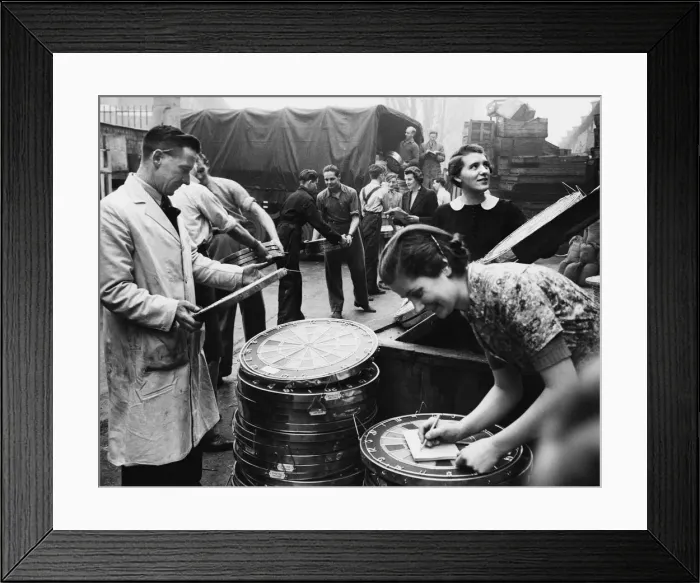 Framed Print : Nearly 10 tons of dartboards, 2000 in first consignment for B. E. F Framed Print : Nearly 10 tons of dartboards, 2000 in first consignment for B. E. F