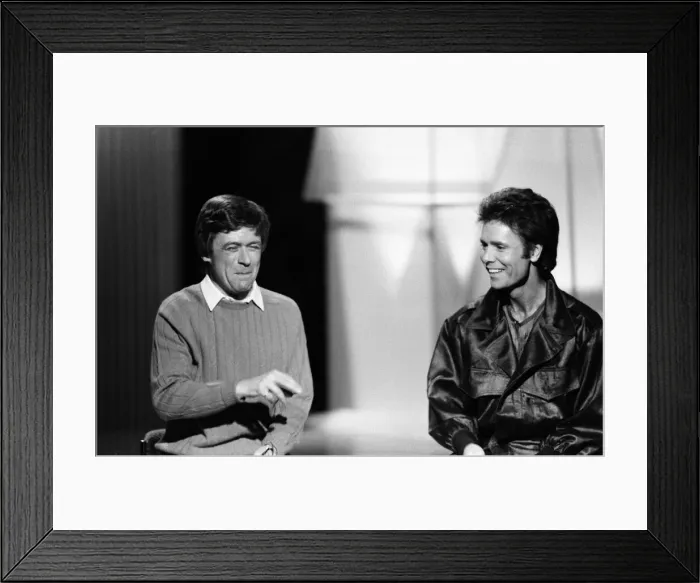 Framed Print : Mike Yarwood filming his Thames TV Christmas show with Cliff Richard. 11th December 1984 Framed Print : Mike Yarwood filming his Thames TV Christmas show with Cliff Richard. 11th December 1984
