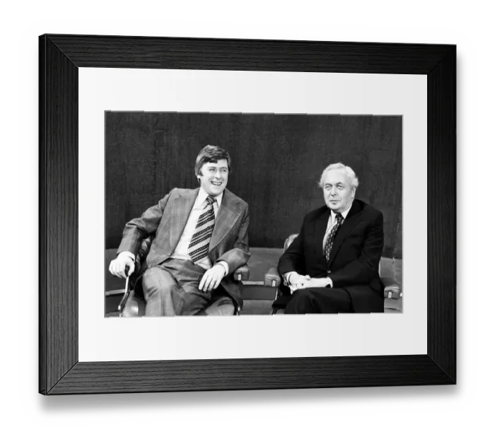Framed Print : Mike Yarwood with Harold Wilson. 22nd January 1977