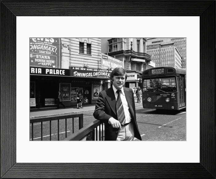Framed Print : Mike Yarwood will headline a West End show for the first time when he stars for a season Framed Print : Mike Yarwood will headline a West End show for the first time when he stars for a season