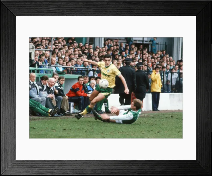 Framed Print : Hibernian 0-2 Celtic, Scottish Premier League match at Easter Road Framed Print : Hibernian 0-2 Celtic, Scottish Premier League match at Easter Road