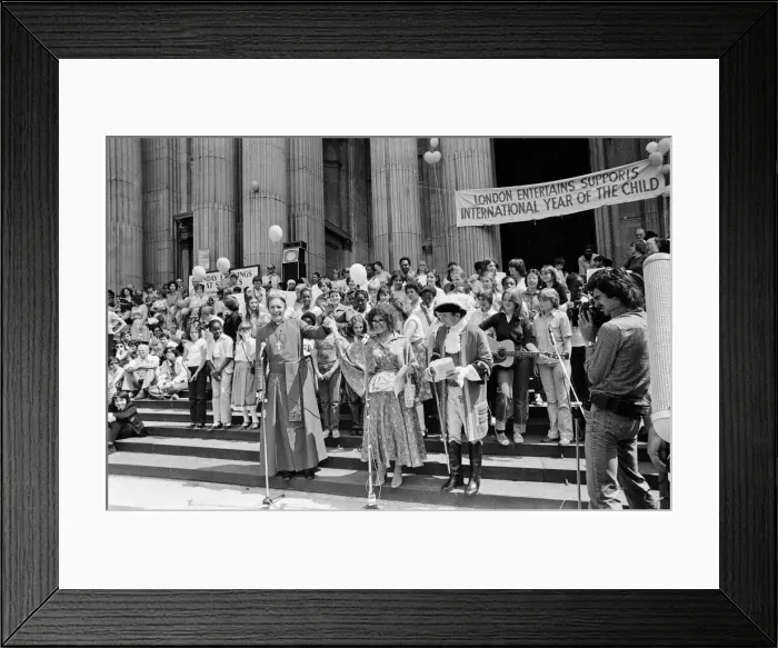 Framed Print : Cleo Laine opens London Entertains'. The festival is designed to create a Framed Print : Cleo Laine opens London Entertains'. The festival is designed to create a