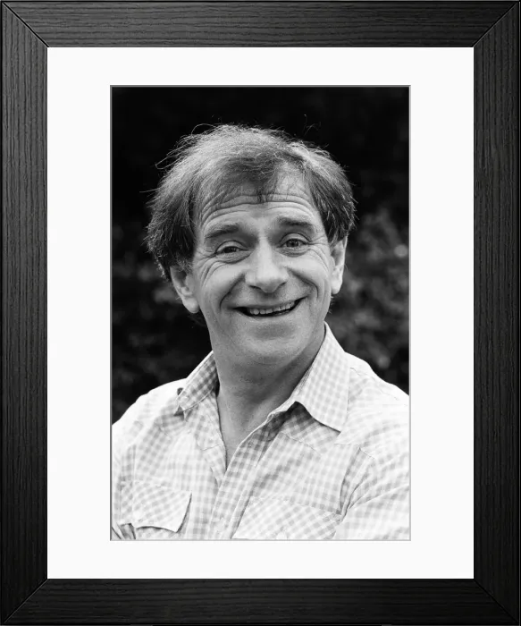 Framed Print : TV presenter Johnny Ball. 6th August 1987 Framed Print : TV presenter Johnny Ball. 6th August 1987