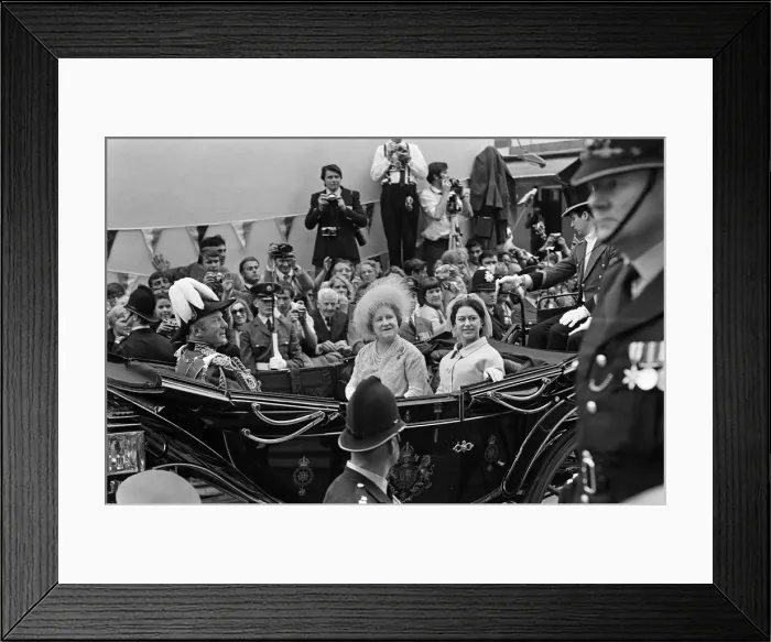 Framed Print : The Investiture of Prince Charles at Caernarfon Castle. Caernarfon, Wales Framed Print : The Investiture of Prince Charles at Caernarfon Castle. Caernarfon, Wales