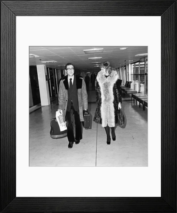Framed Print : Harold Pinter and Lady Antonia Fraser leaving Heathrow Airport for Washington