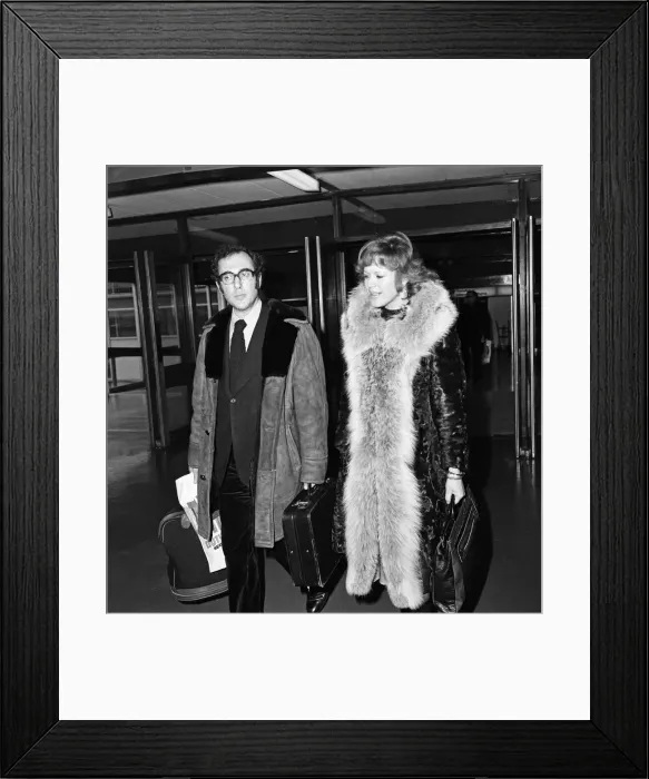 Framed Print : Harold Pinter and Lady Antonia Fraser leaving Heathrow Airport for Washington Framed Print : Harold Pinter and Lady Antonia Fraser leaving Heathrow Airport for Washington
