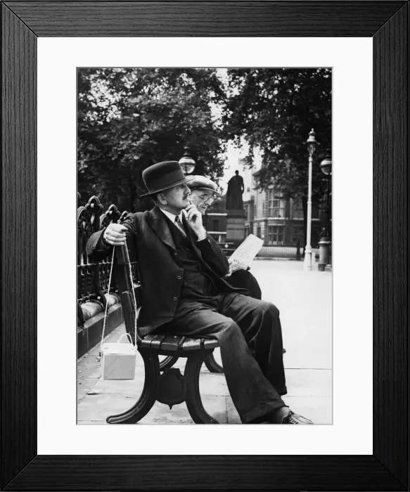 Framed Print : An ex serviceman of the last war sitting in Parliament Square with his gas mask Framed Print : An ex serviceman of the last war sitting in Parliament Square with his gas mask