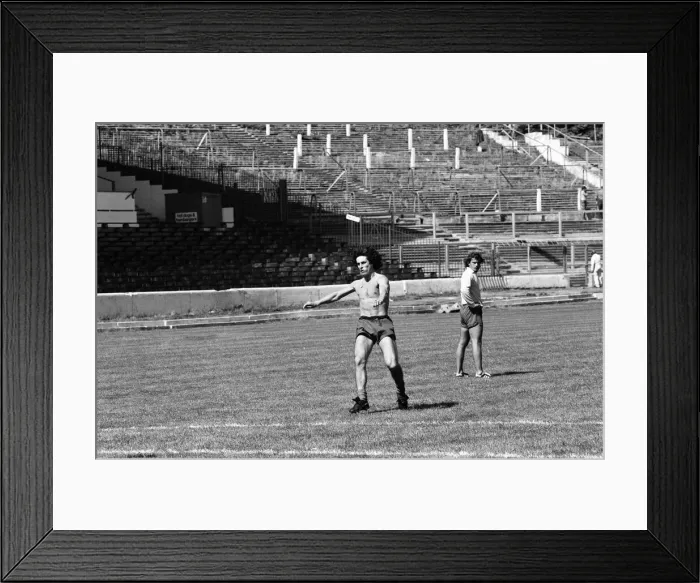 Framed Print : Chelsea training session at Stamford Bridge ahead on the new season Framed Print : Chelsea training session at Stamford Bridge ahead on the new season