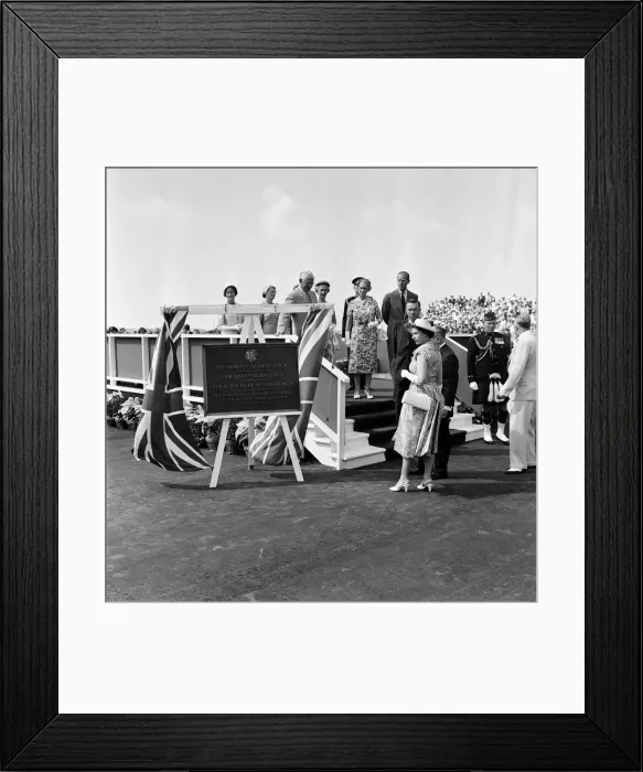 Framed Print : Queen Elizabeth II and Prince Philip, Duke of Edinburgh Royal Tour of Canada Framed Print : Queen Elizabeth II and Prince Philip, Duke of Edinburgh Royal Tour of Canada