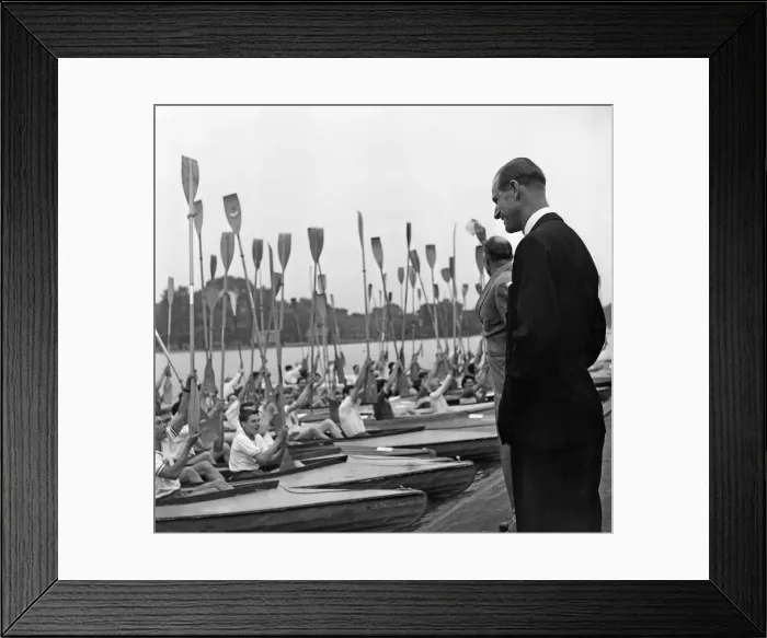 Framed Print : The Duke of Edinburgh reviews the canoes of the Boys Clubs of London at The Serpentine