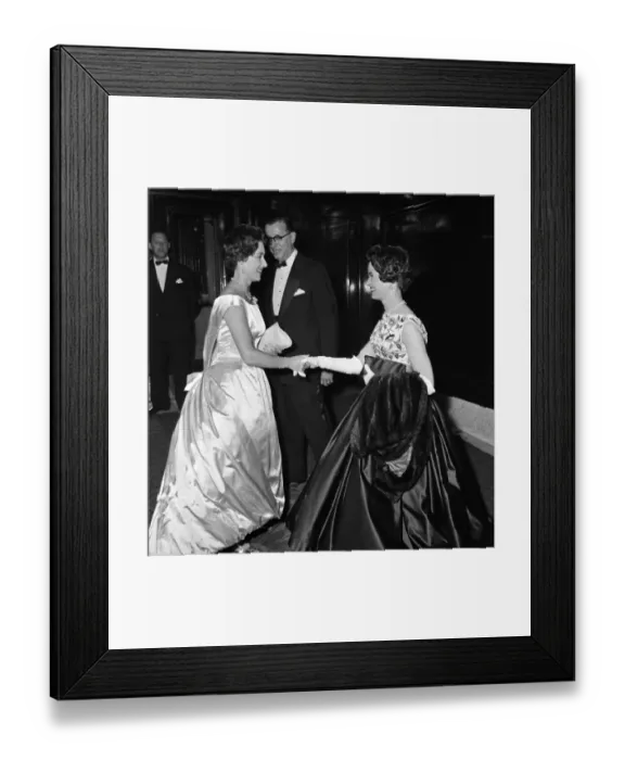 Framed Print : The Royal World Premiere of the film Look Back in Anger'at the Empire Theatre