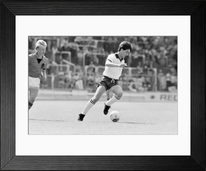 Framed Print : England v Netherlands Schoolboy International at Wembley Stadium, Saturday 9th June 1984 Framed Print : England v Netherlands Schoolboy International at Wembley Stadium, Saturday 9th June 1984