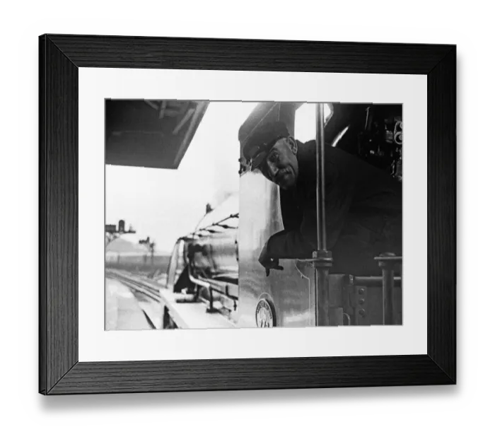Framed Print : The driver Southern Railways King Arthur Class locomotive Sir Percivale awaits the signal