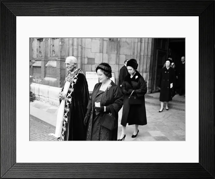 Framed Print : Memorial Service for Edwina Mountbatten, Countess Mountbatten of Burma at Westminster
