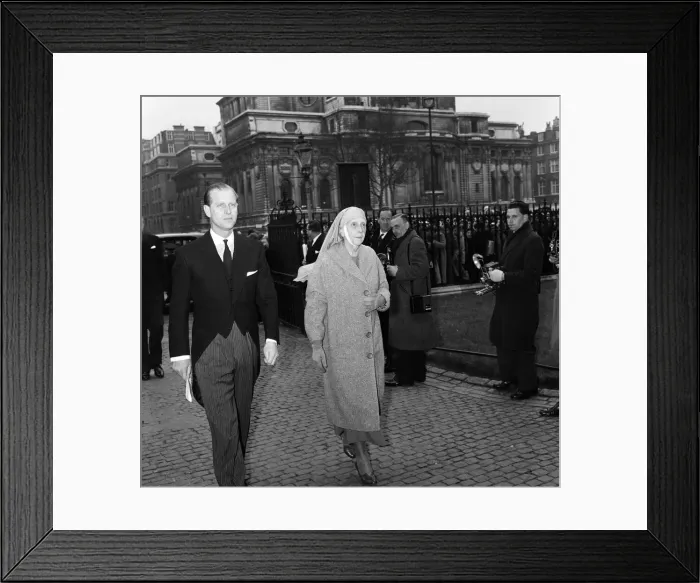 Framed Print : Memorial Service for Edwina Mountbatten, Countess Mountbatten of Burma at Westminster Framed Print : Memorial Service for Edwina Mountbatten, Countess Mountbatten of Burma at Westminster