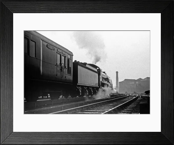Framed Print : Southern Railways King Arthur Class locomotive Pendragon seen here on its approach to Framed Print : Southern Railways King Arthur Class locomotive Pendragon seen here on its approach to