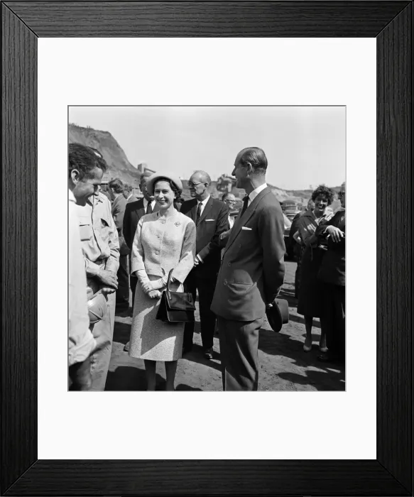 Framed Print : Queen Elizabeth II and The Duke of Edinburgh during their visit to Canada Framed Print : Queen Elizabeth II and The Duke of Edinburgh during their visit to Canada