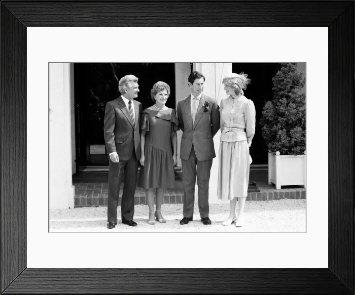 Framed Print : Charles, Prince of Wales and Diana, Princess of Wales visit Australia Framed Print : Charles, Prince of Wales and Diana, Princess of Wales visit Australia