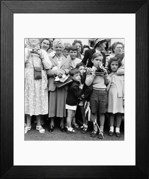 Framed Print : Members of the public await Princess Margaret during her visit to the St John Framed Print : Members of the public await Princess Margaret during her visit to the St John