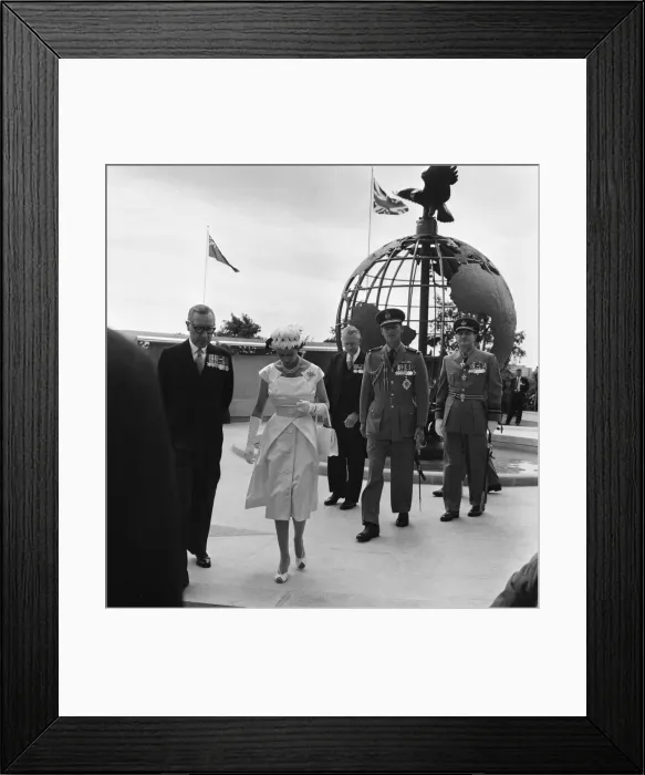 Framed Print : Queen Elizabeth II and Prince Philip during their visit to Canada Framed Print : Queen Elizabeth II and Prince Philip during their visit to Canada