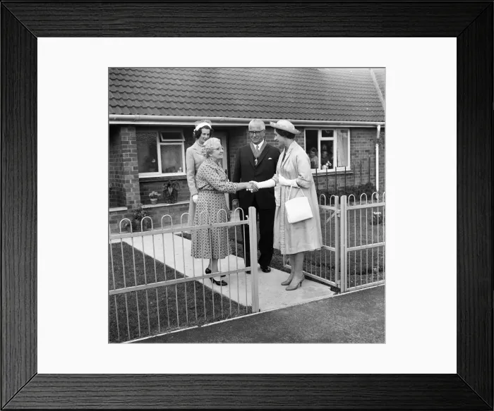 Framed Print : Princess Margaret visits Bishops Castle, Shropshire Framed Print : Princess Margaret visits Bishops Castle, Shropshire