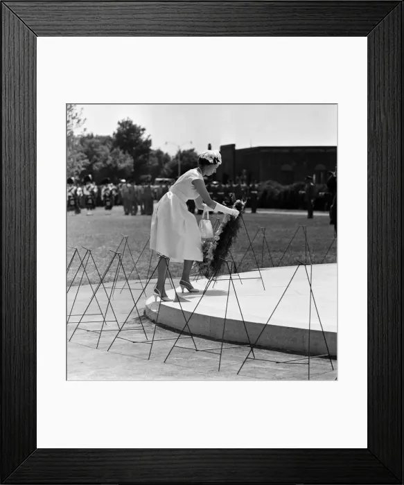 Framed Print : Queen Elizabeth II during her visit to Canada. The Queen is pictured at Green Island Framed Print : Queen Elizabeth II during her visit to Canada. The Queen is pictured at Green Island