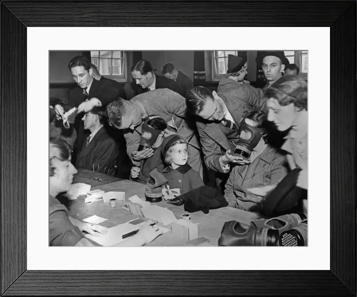 Framed Print : Czecho-Slovakia Crisis (Sept. 13-29, 1938. ) A. R. P. measures taken in Liverpool as members