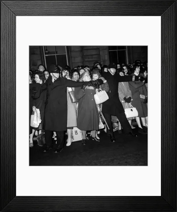 Framed Print : Crowds waiting to see Princess Margaret, her fiance Antony Armstrong-Jones