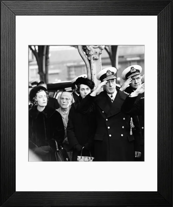 Framed Print : The funeral of Edwina Mountbatten, Countess Mountbatten of Burma aboard HMS Wakeful off